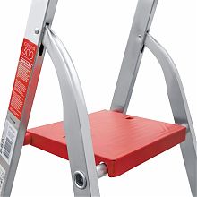Профессиональная алюминиевая стремянка с органайзером NV3115.6